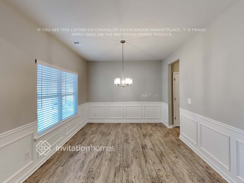 Building Photo - 145 Lantana Crossing