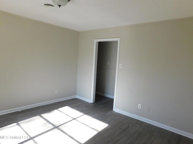 Building Photo - 2775 Normandy Cove