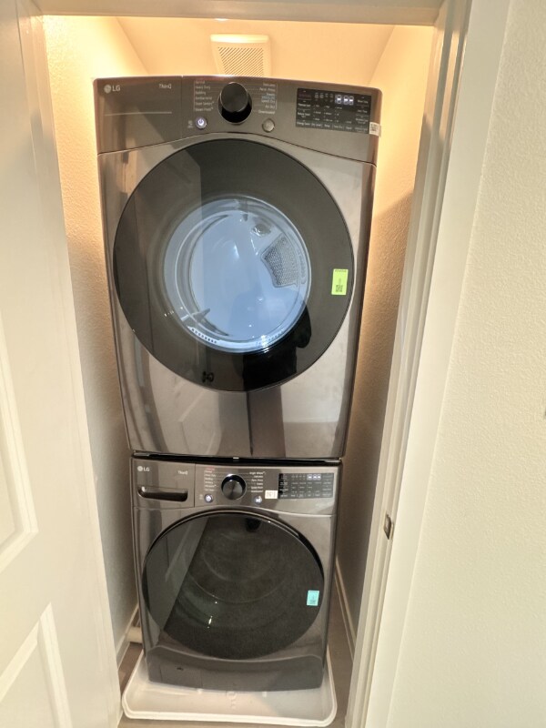 Building Photo - 12188 Steeplechase Dr