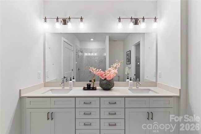 Building Photo - 3427 Holabird Ln