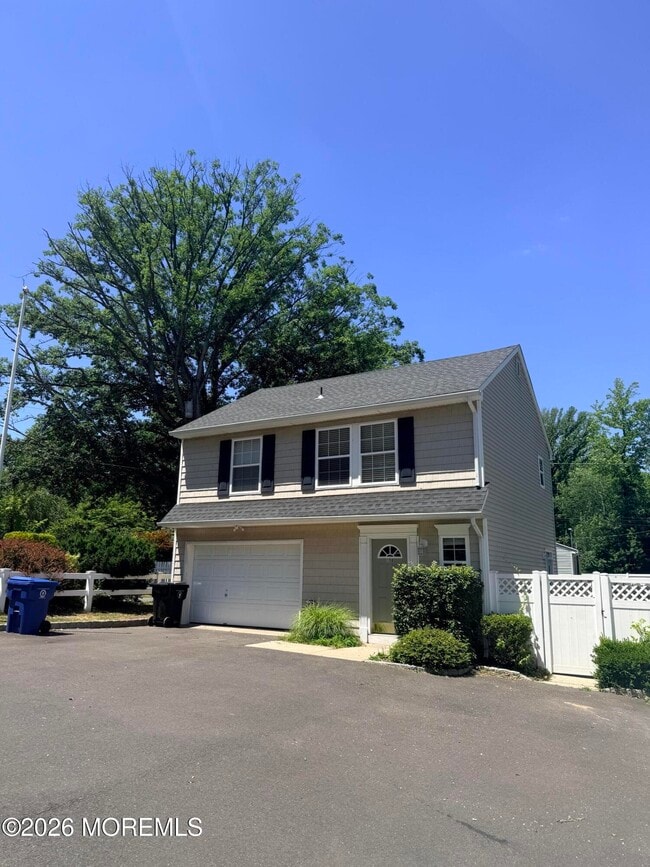 Building Photo - 150 Magnolia Ln