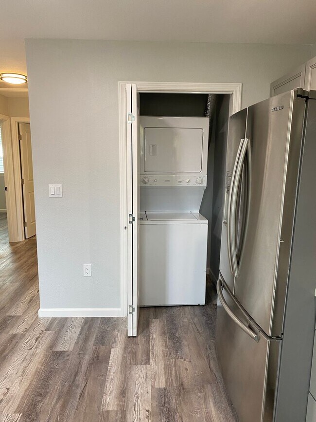 Building Photo - Coming Soon!!! High End Brand New 2Bed/1Bath Backyard Additional Dwelling Available NOW!