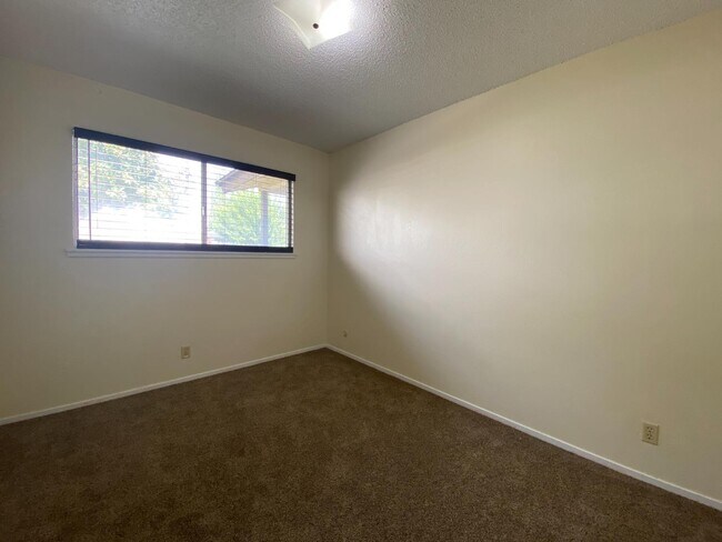 Building Photo - 2609 W Griffith Way