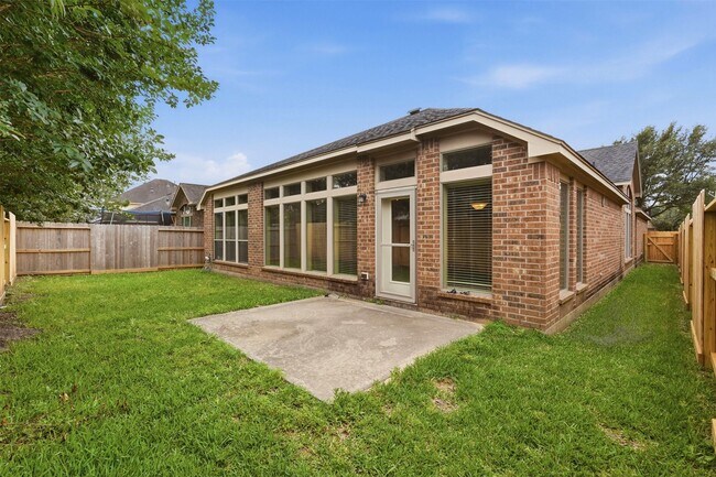 Building Photo - 2935 Fair Chase Dr