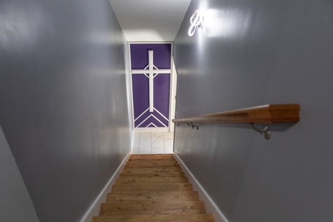 Building Photo - 5464 Daniel Ray Dr