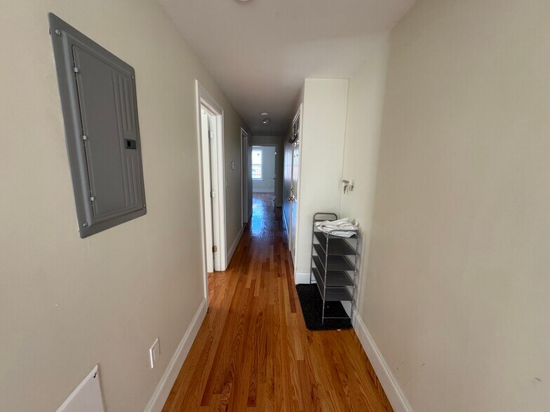 Building Photo - 2028 Massachusetts Ave