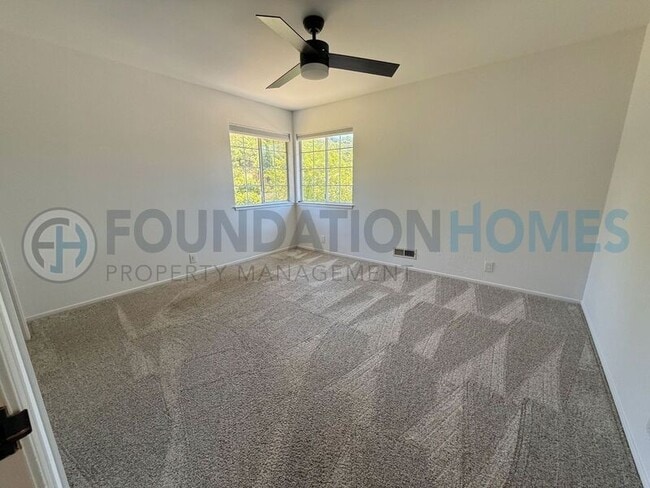 Building Photo - 742 McClay Rd