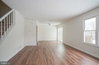 Building Photo - 117 Chaucer Rd