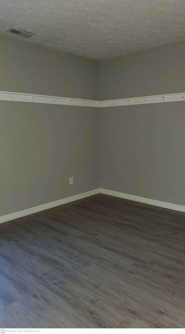 Building Photo - Beautiful Upscale Home – Beavercreek Schoo...