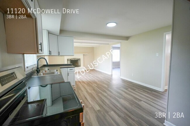 Building Photo - 11120 McDowell Dr