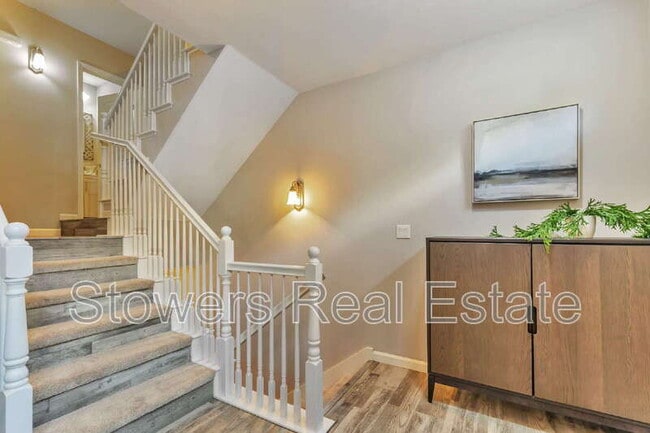 Building Photo - 3744 Whitworth Dr