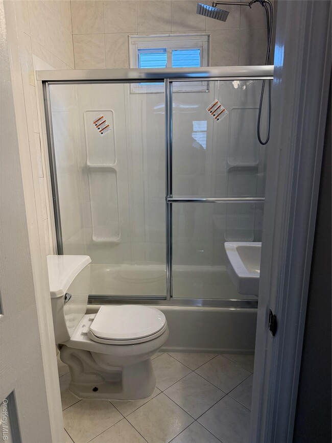 Building Photo - 208 Orchard St