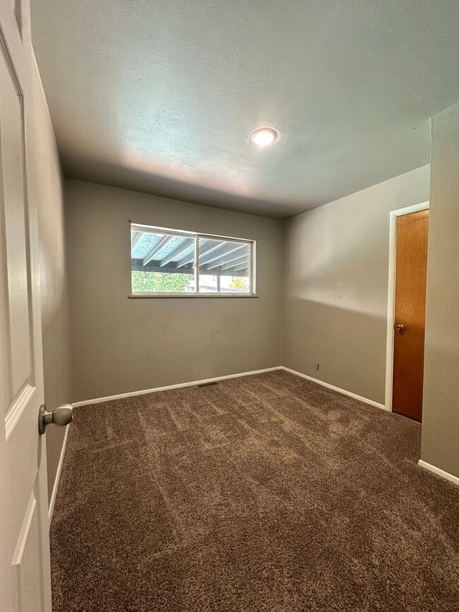 Building Photo - Charming 3-Bedroom, 1.5-Bath Home with Pool & Outdoor Entertaining Oasis