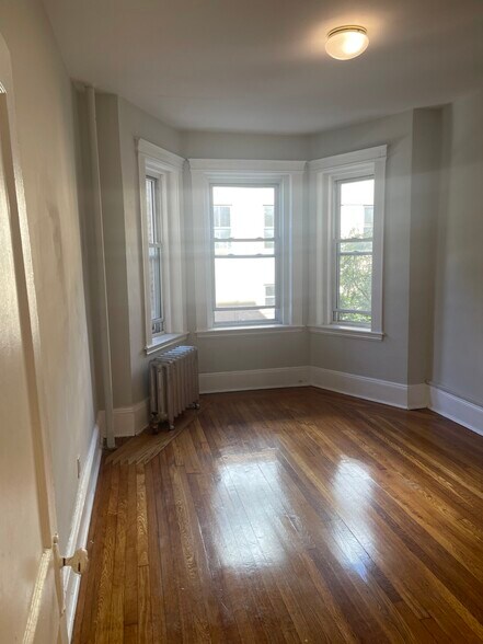 Building Photo - 38 Hemenway St