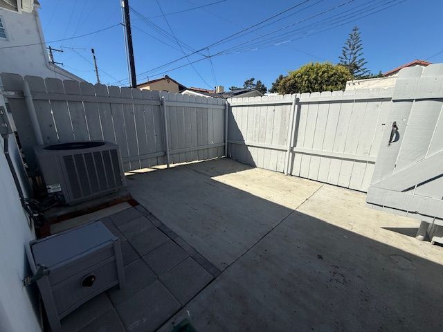 Building Photo - 336 J Ave