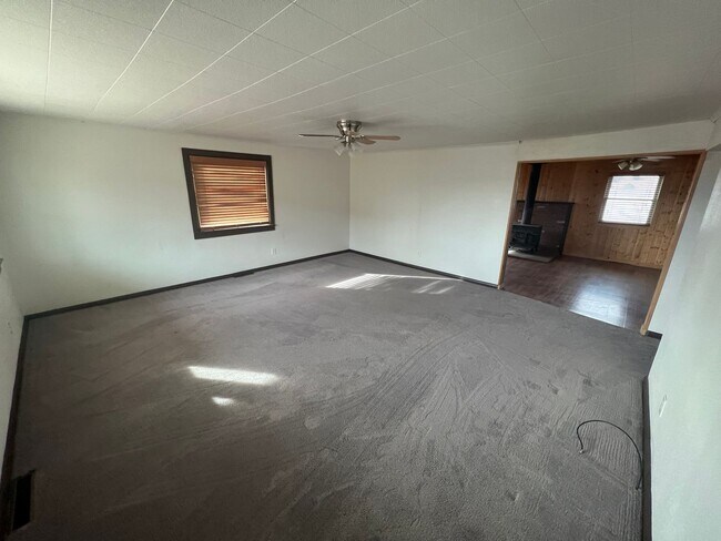 Building Photo - 3355 US-50