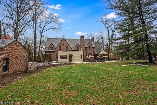 Building Photo - 123 N Wyoming Ave