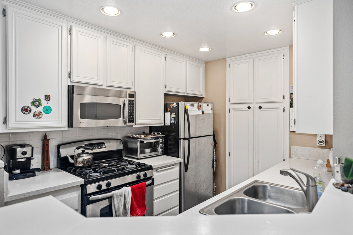 Building Photo - 66 Sandcastle