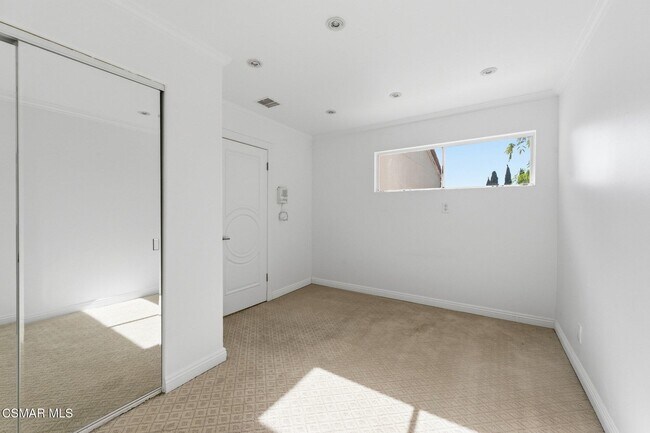 Building Photo - 4613 Reforma Rd