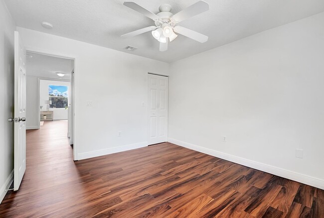Building Photo - 1774 Annandale Cir