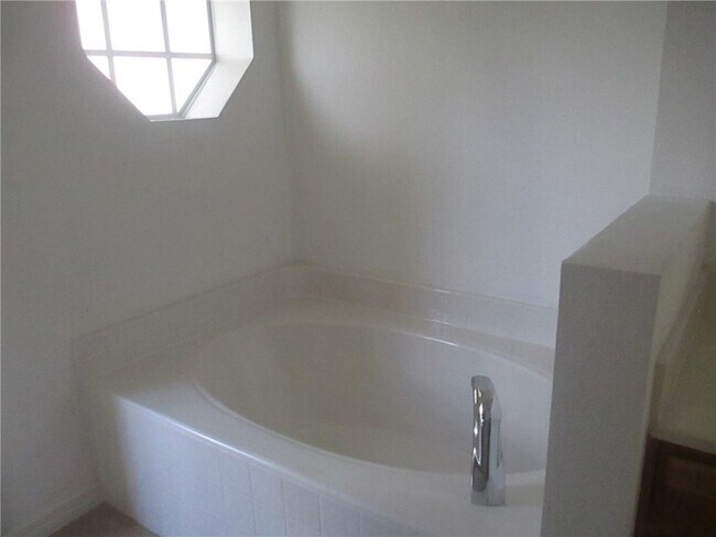 Building Photo - 136 Bellamy Trail