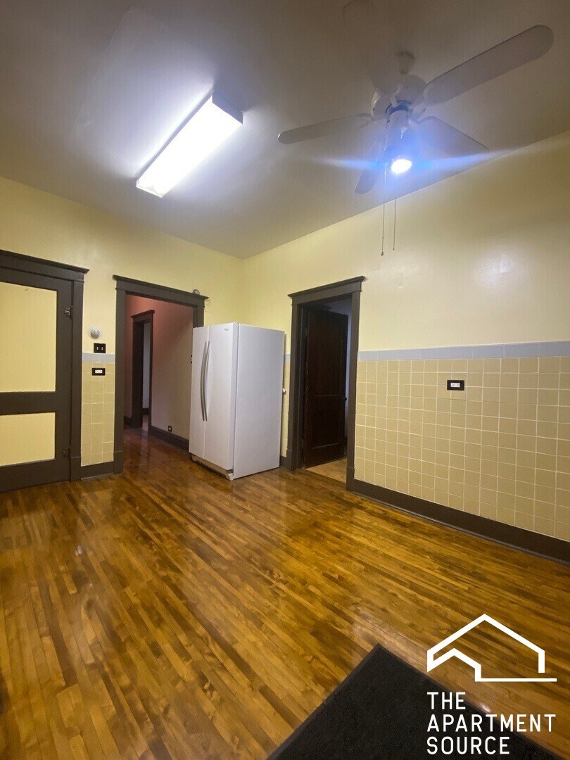 Building Photo - 3534 W Lyndale St