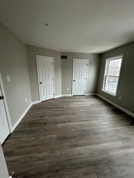 Building Photo - 138 Mike Ct