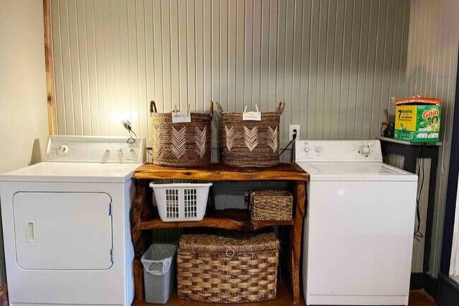 Building Photo - 20200 S Jemerson Creek Rd