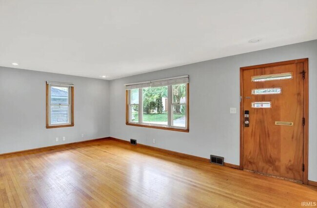 Building Photo - 905 S Henderson St