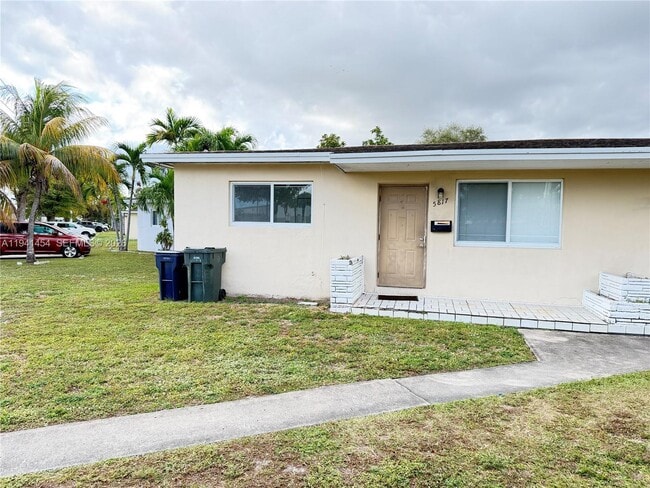 Building Photo - 5817 NW 37th St