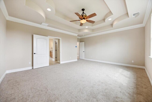 Building Photo - 144 Escondido Dr