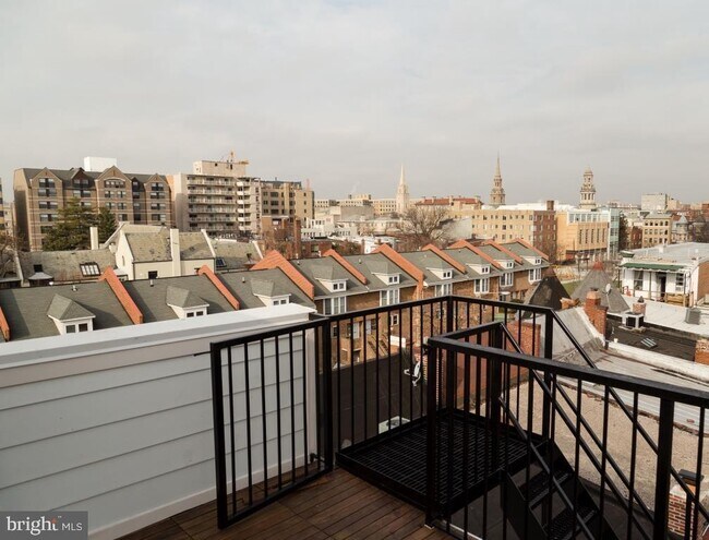 Building Photo - 1443 Euclid St NW