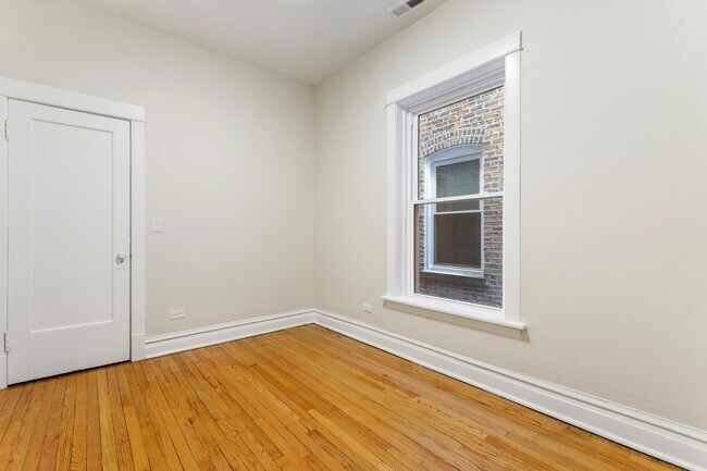 Bedroom - 6444 N Magnolia Ave