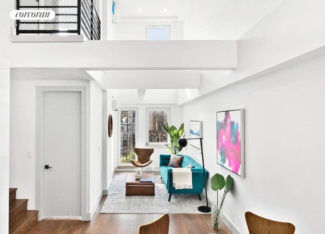 Building Photo - 894 New York Ave