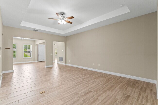 Building Photo - Spacious 4-Bedroom Home with 3 Full Baths ...