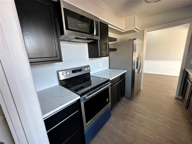 Building Photo - 2739 Indian Creek Blvd