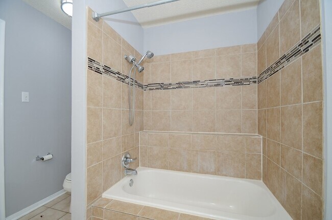 Building Photo - 12722 Ashford Brook Dr