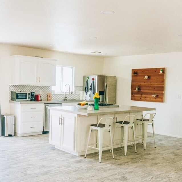 Building Photo - 61602 La Jolla Dr