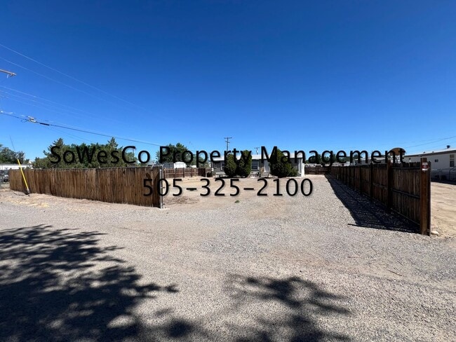 Building Photo - Four Bedroom 2 Bath Home in Kirtland