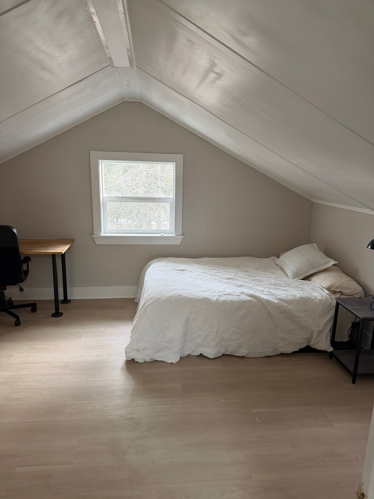 Building Photo - 721 S Rose St