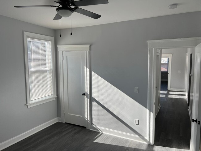 Building Photo - 540 61st St