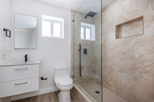 Building Photo - 6371 Scott St