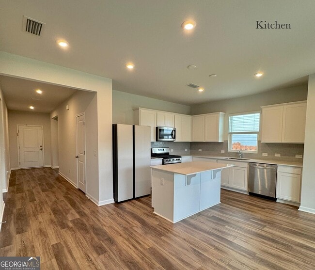 Building Photo - 67 Shade Tree Dr