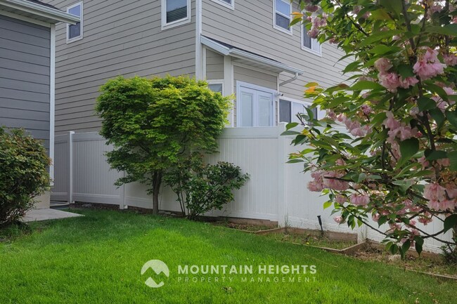 Building Photo - 862 W Cider Ct
