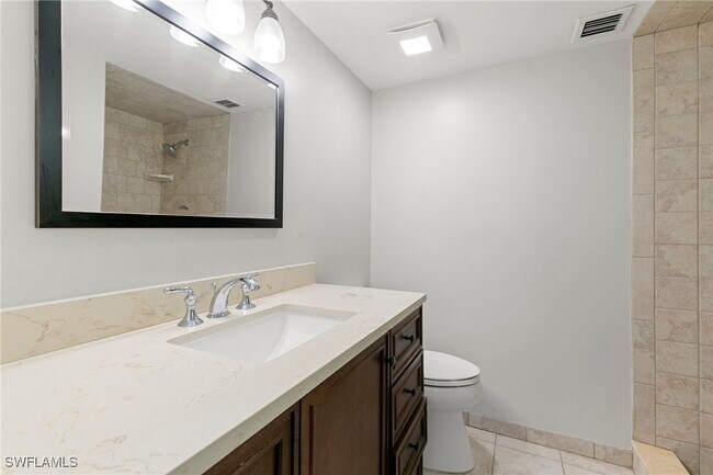 Building Photo - 27 Greenbrier St