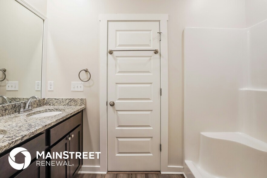 Building Photo - 7257 Owen Park Cir