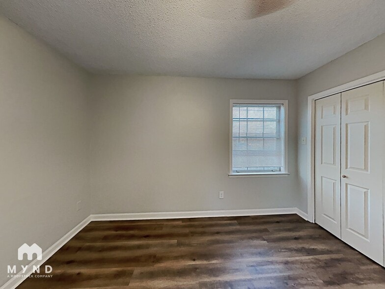 Building Photo - 3318 Crain Cove