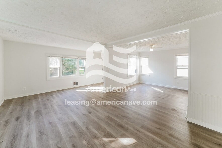 Building Photo - 46 Halford St