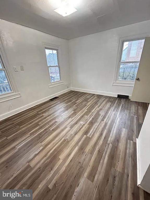 Building Photo - 99 N Laurel St