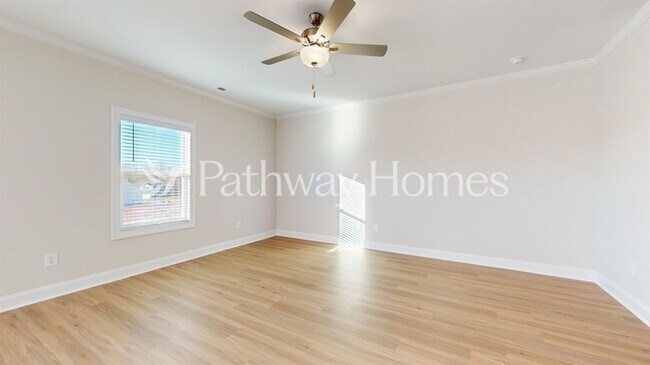 Building Photo - 207 Adams Tree Wy